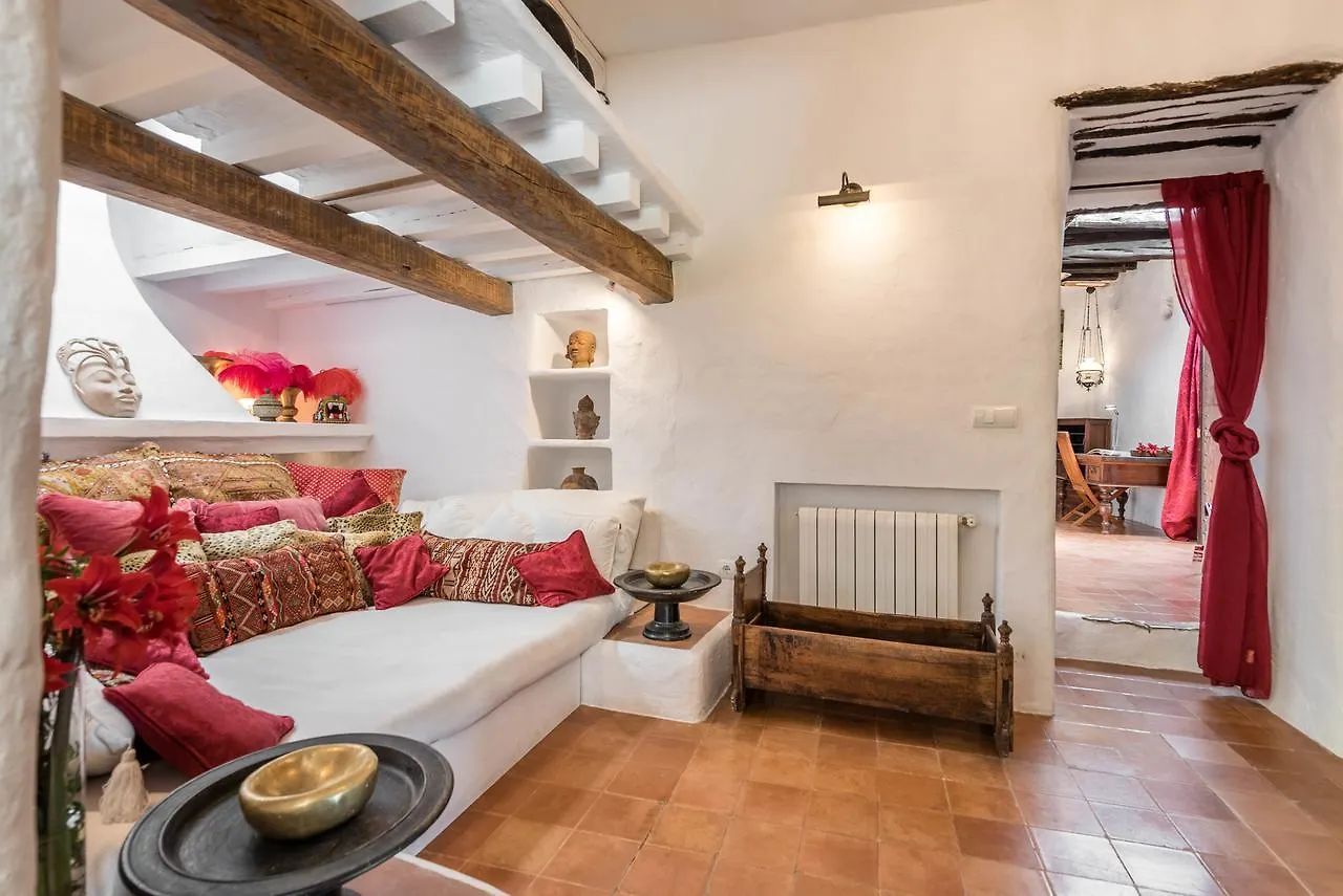 Villa Sun Door - Amazing 6 Bedroom With Private Pool Sant Carles de Peralta